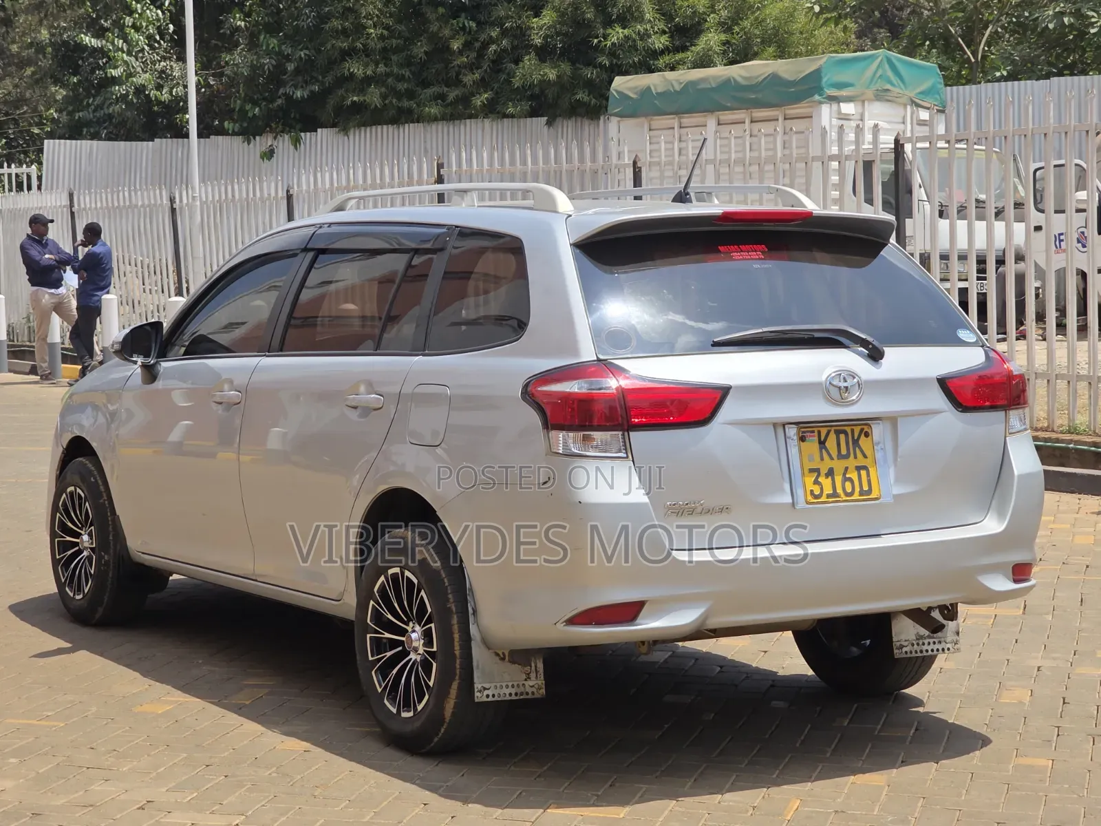Toyota Corolla Fielder 2015 Silver