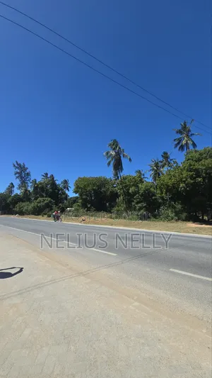 1/4 Acre Plot Touching Highway Kilifi Tezo
