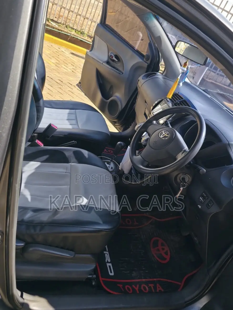 Toyota IST 2008 Gray
