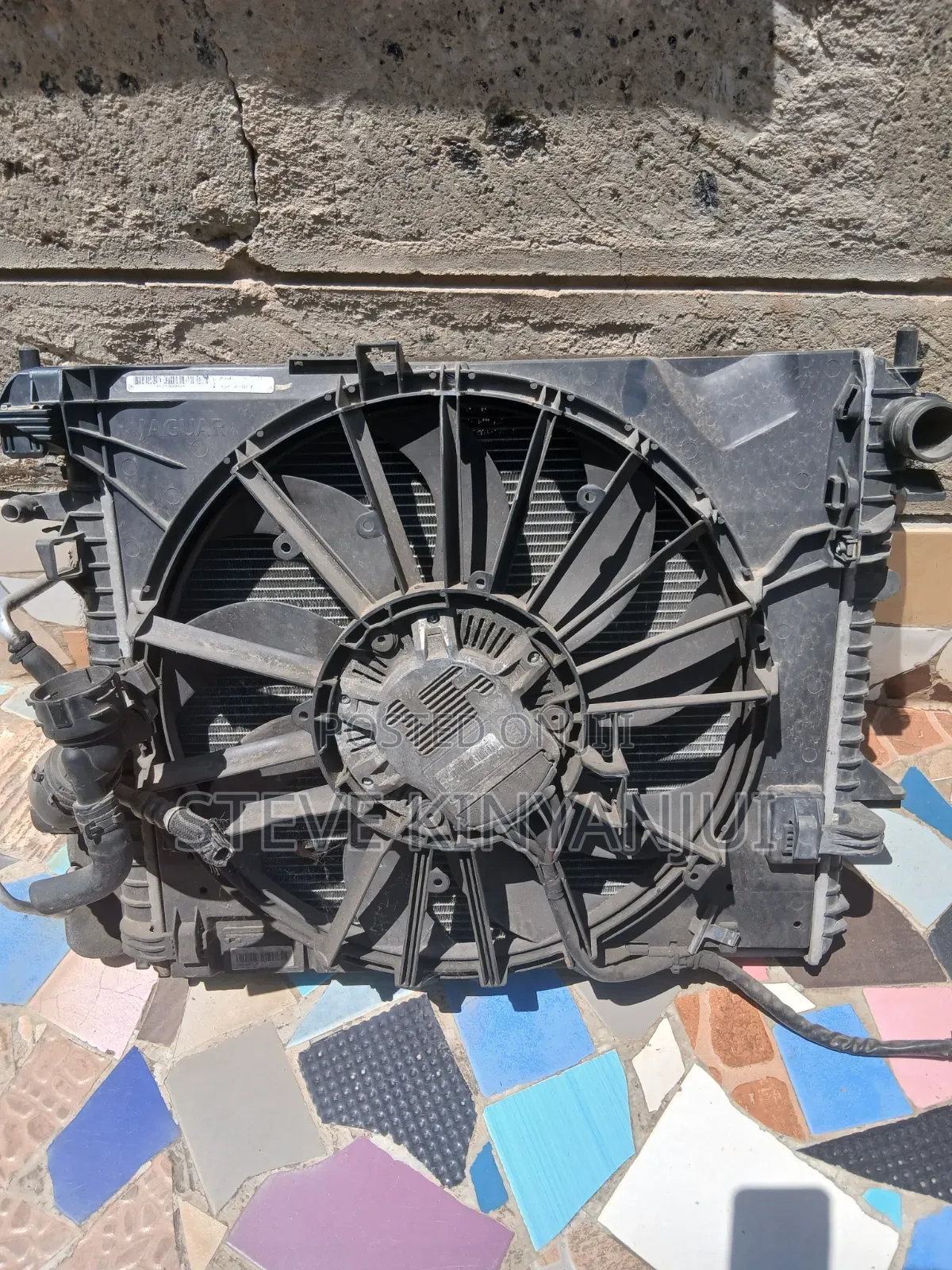 Jaguar Xf, XJ and S-Type Complete Radiator Assembly.