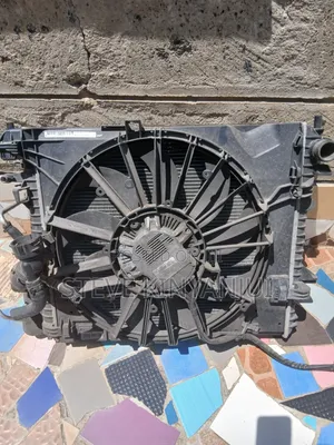 Jaguar Xf, XJ and S-Type Complete Radiator Assembly.