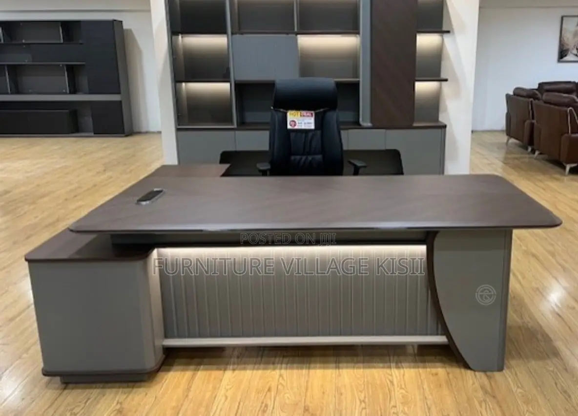 Office Desk: L-Shaped Excutive Desk 2.2M