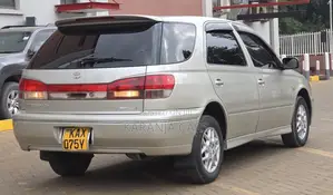 Toyota Vista 2000