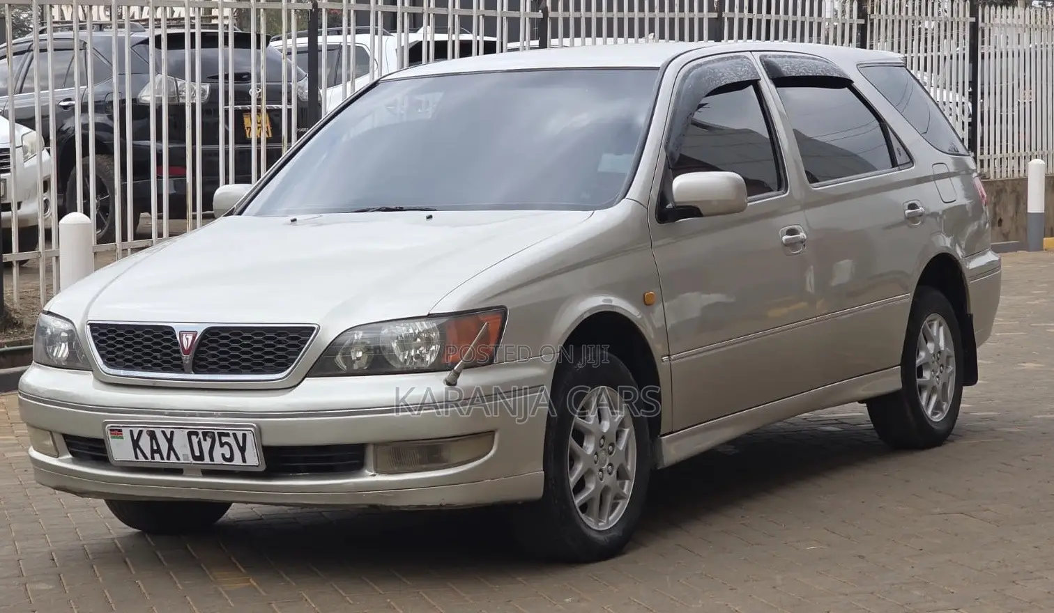 Toyota Vista 2000