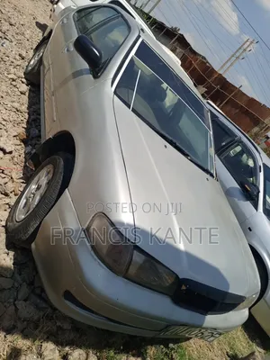 Nissan FB14 2006 Silver