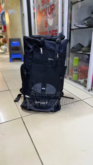 Extra Large Travelling Backpack With Expandable Bottom