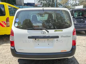 Toyota Probox 1.5 DX 4WD 2020 White
