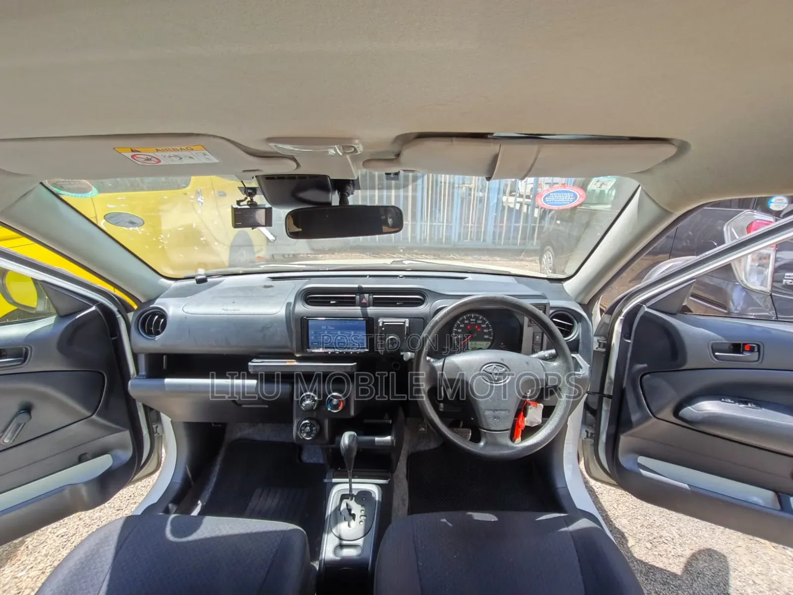 Toyota Probox 1.5 DX 4WD 2020 White