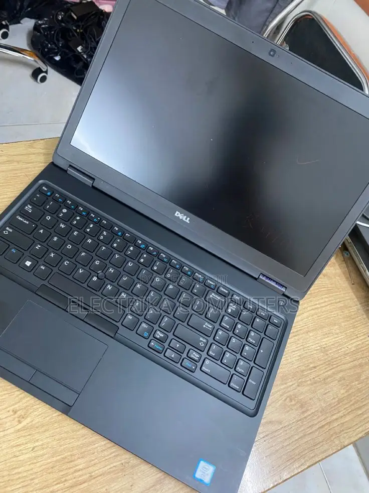 Laptop Dell Latitude 7300 8GB Intel Core i5 SSD 256GB