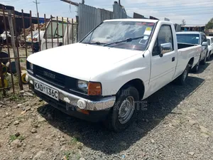 Isuzu Tougher 2005 White