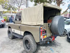Land Rover Defender 1979 Green