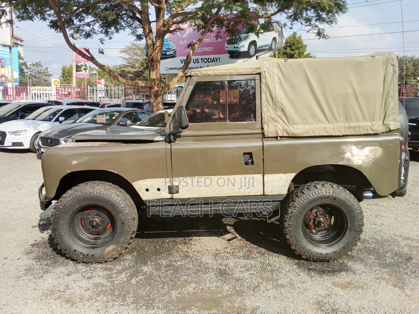 Land Rover Defender 1979 Green