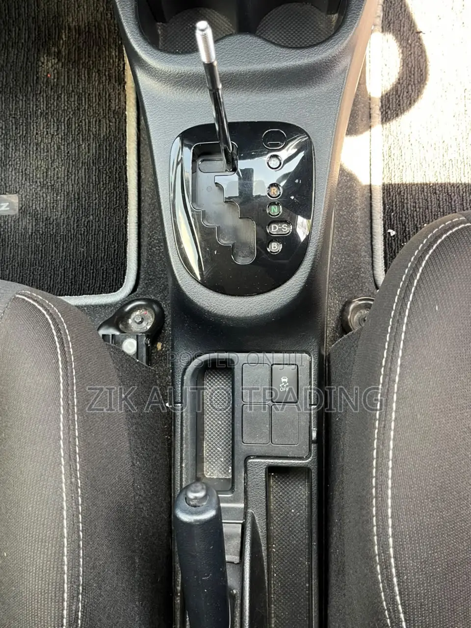 Toyota Vitz 2019 Blue