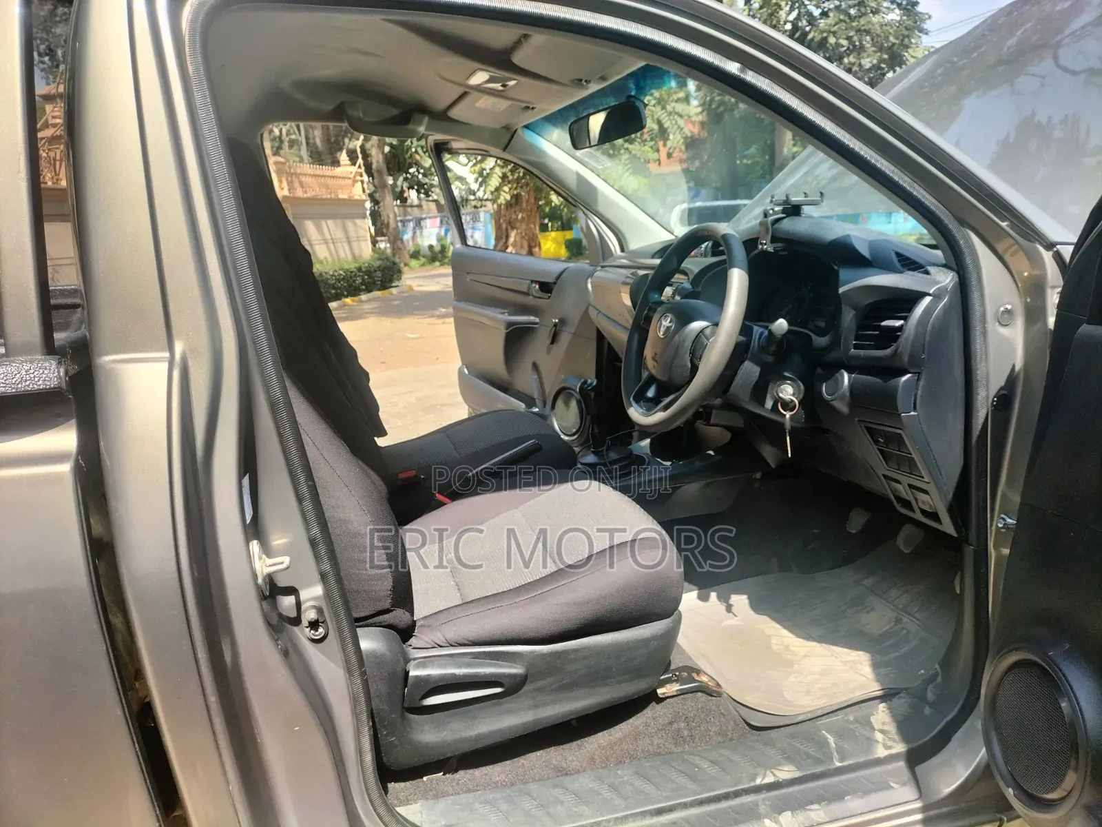 Toyota Hilux 2021 Gray