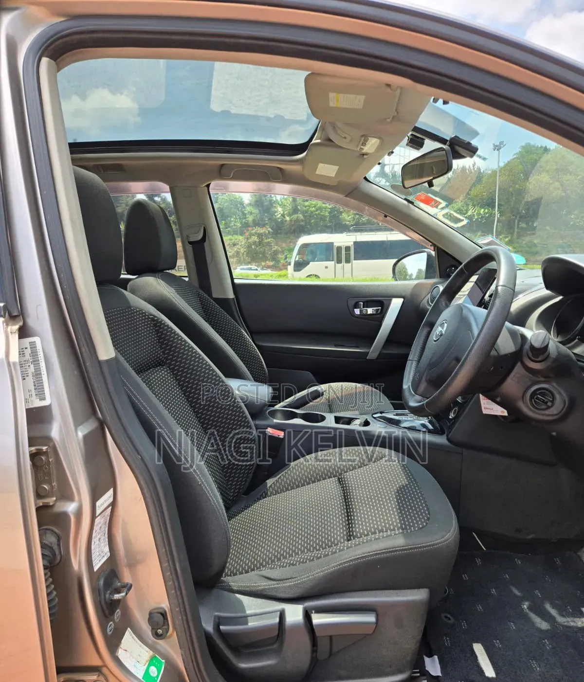 Nissan Dualis 2010 Gray