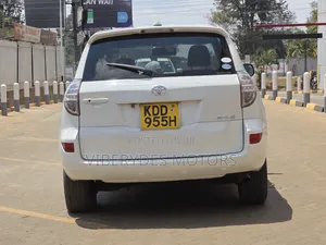 Toyota RAV4 2014 White