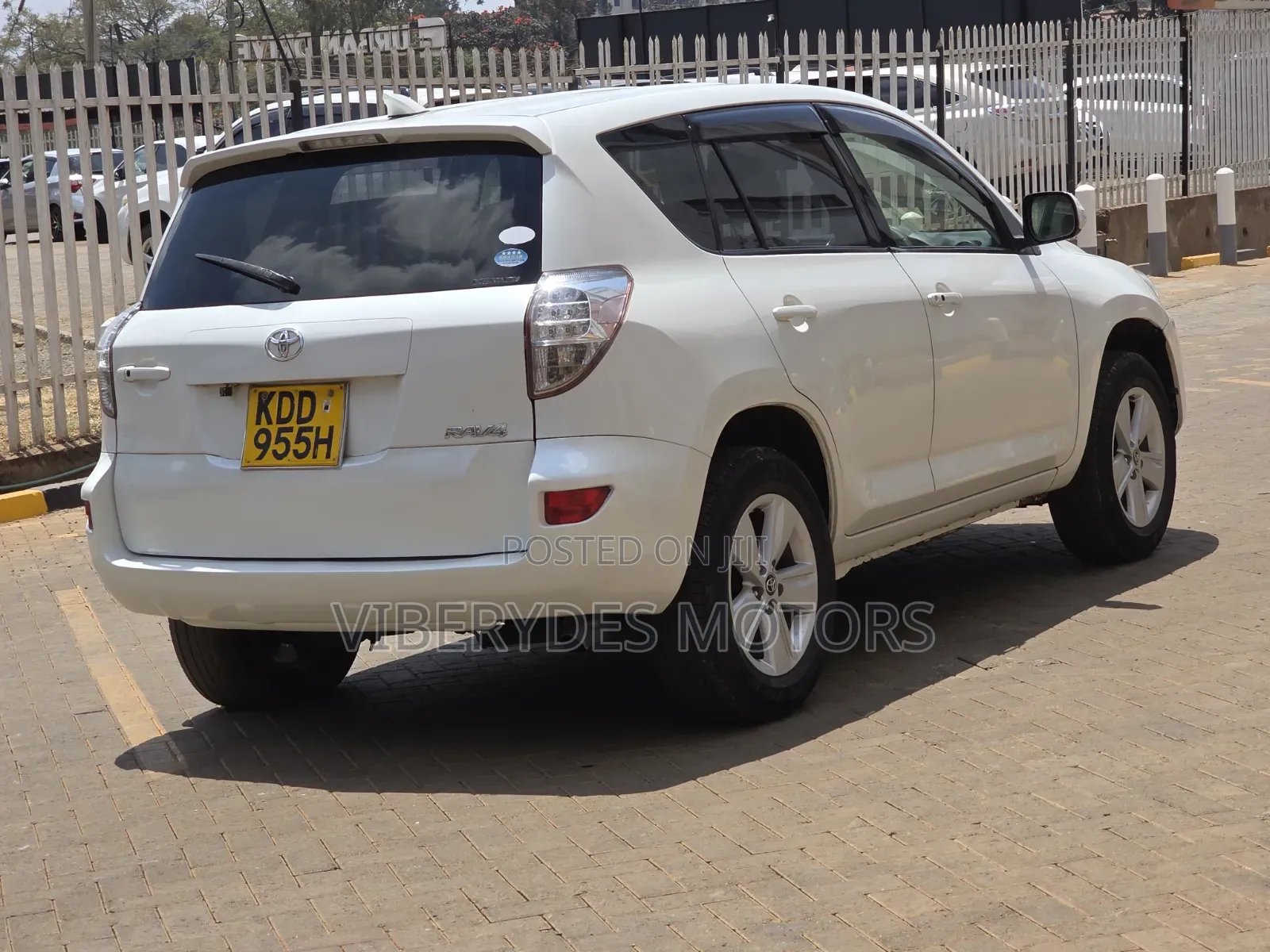 Toyota RAV4 2014 White