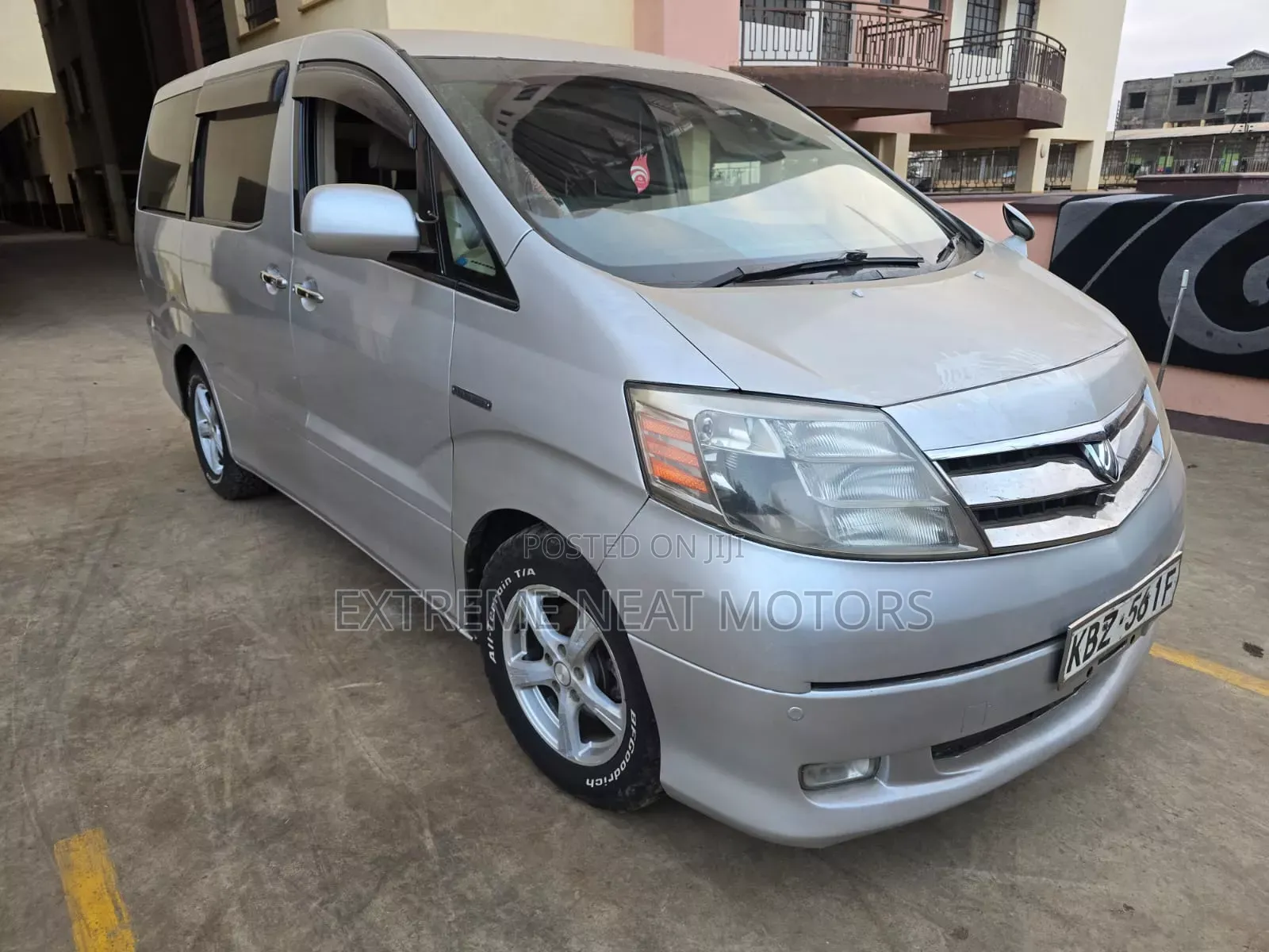 Toyota Alphard 2.4 Hybrid AWD 2007 Silver