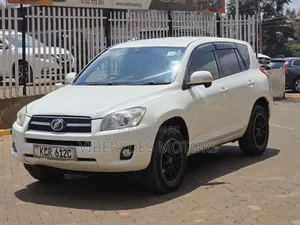 Toyota RAV4 2011 White