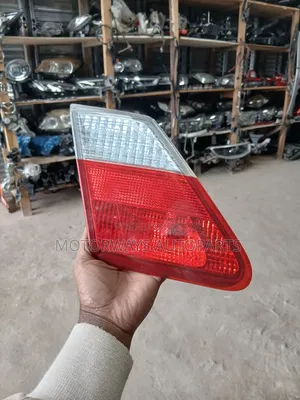Toyota Premio 260 Bootlight