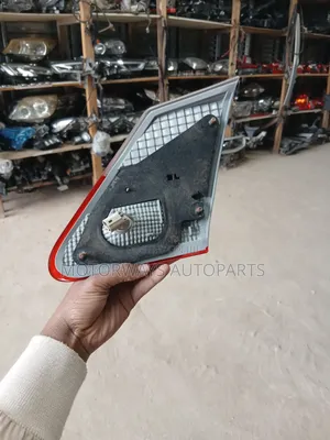 Toyota Premio 260 Bootlight