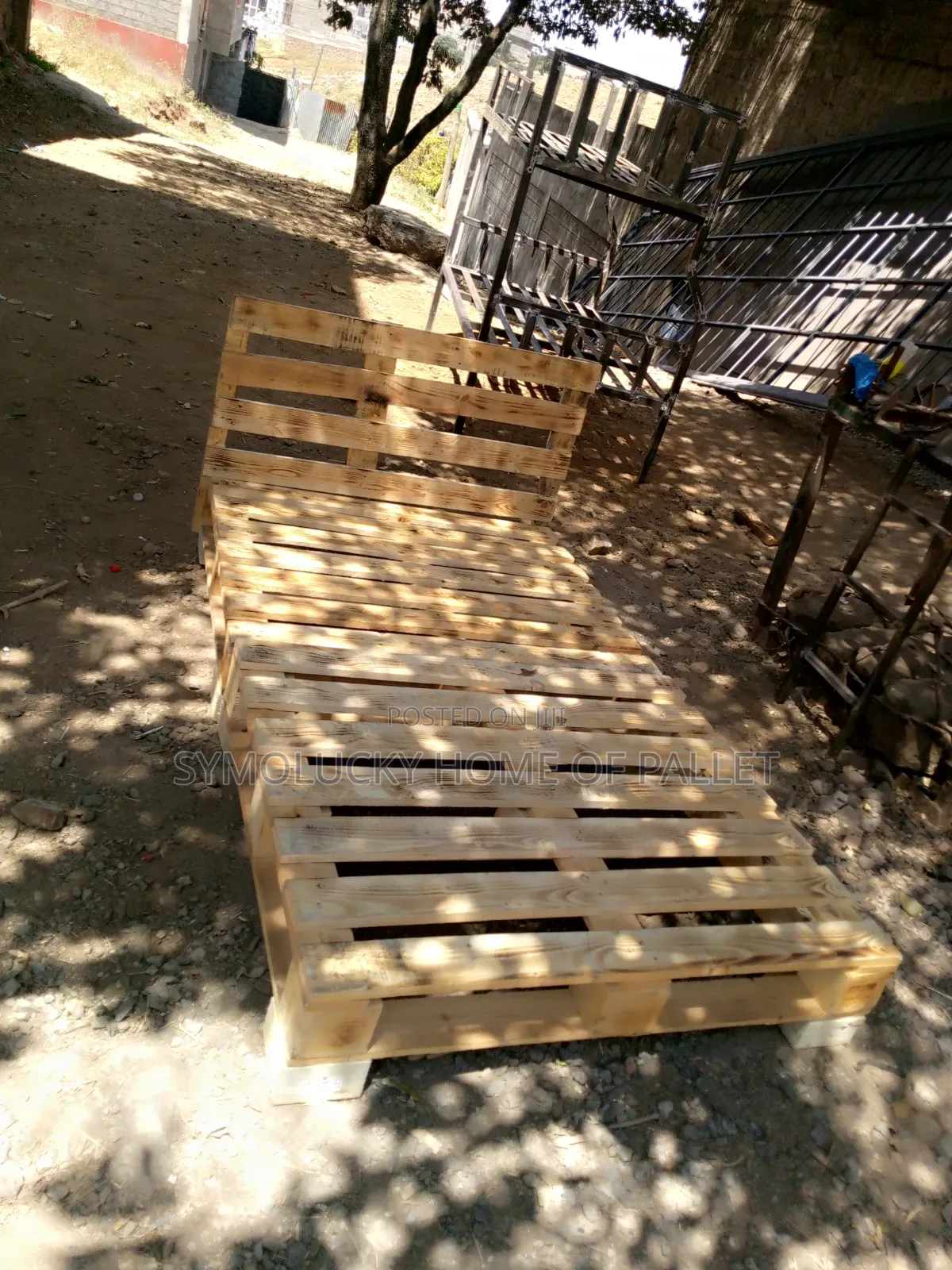 Comrades 4*6 Pallet Bed. Blazed Pallet Bed