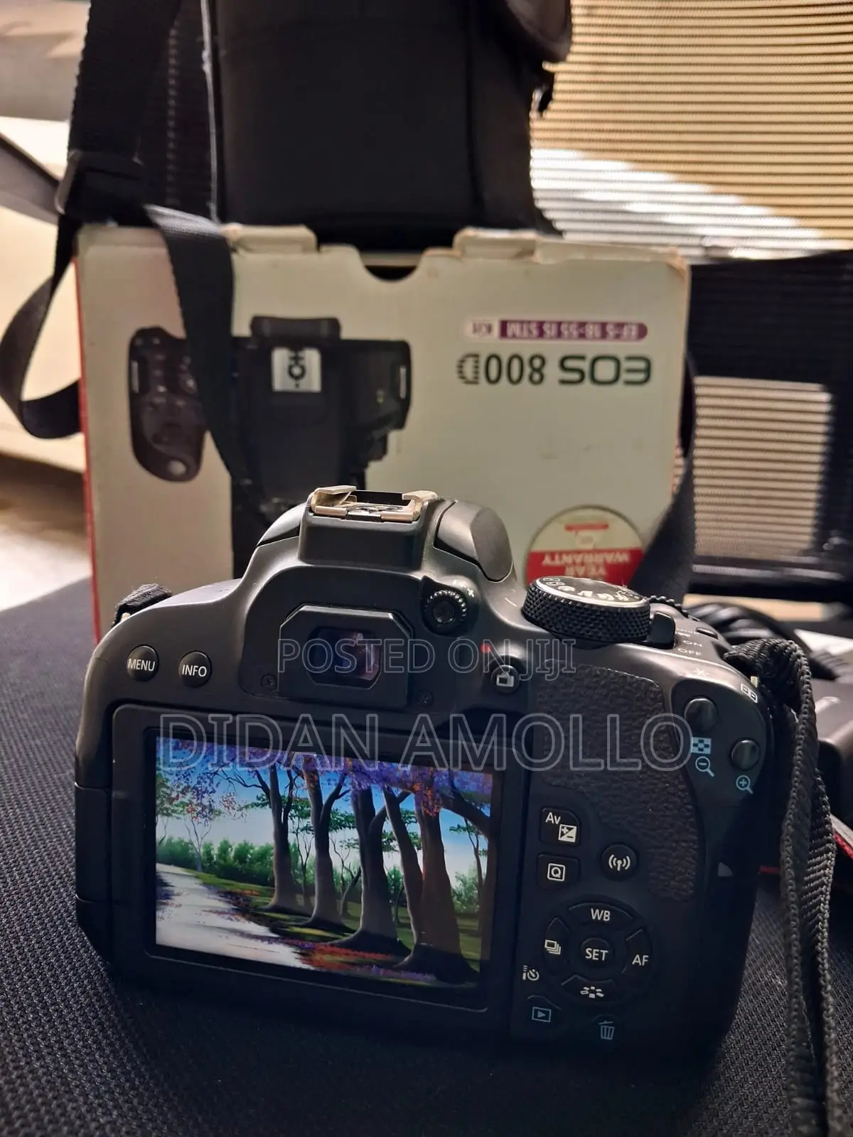Canon EOS 800D DSLR 18-55mm Camera.