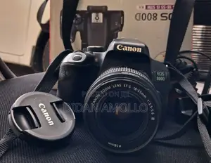 Canon EOS 800D DSLR 18-55mm Camera.