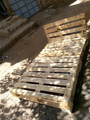 Mexican Modern Pallet Bed. 4*6 Framed