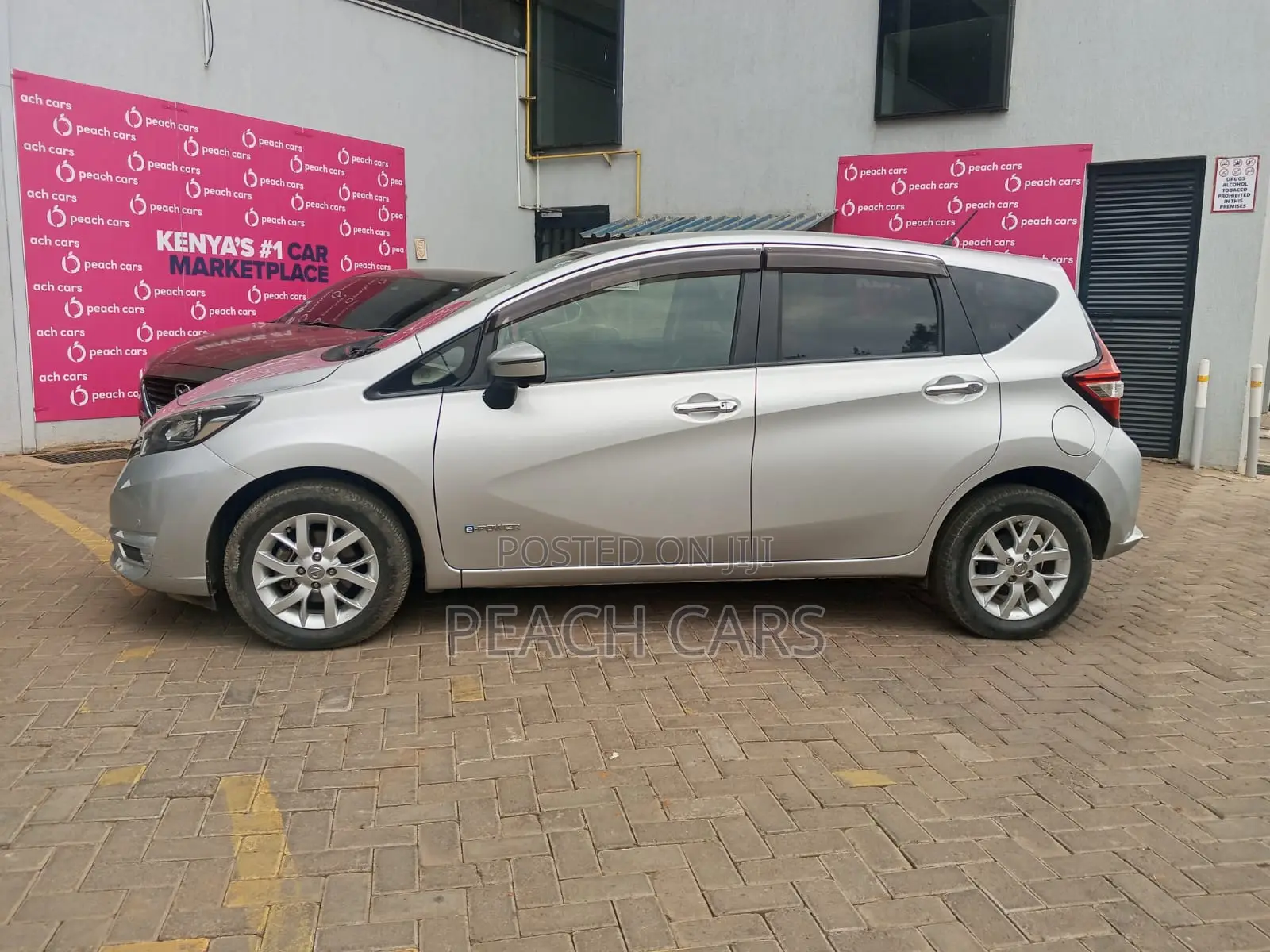 Nissan Note 2018 Silver