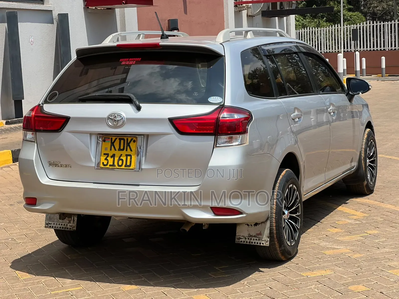 Toyota Corolla Fielder 2015 Silver