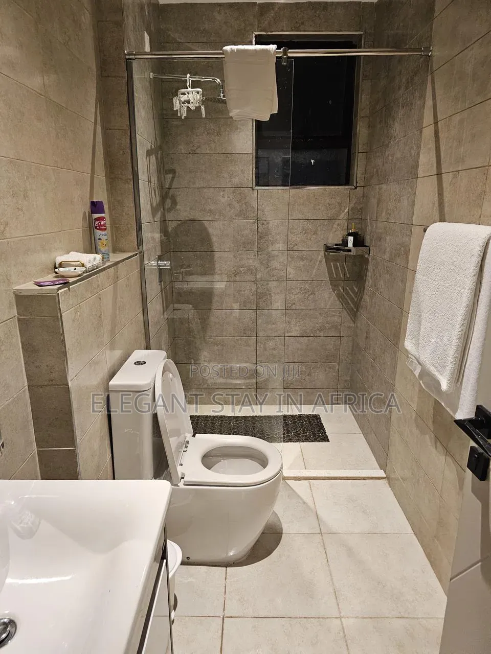 Cozy 1bed With Pool in Kilimani at Per Day