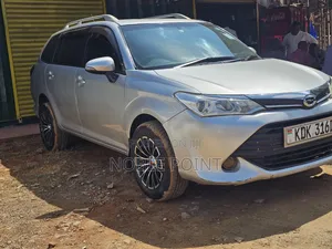 Toyota Corolla Fielder 2015 Silver