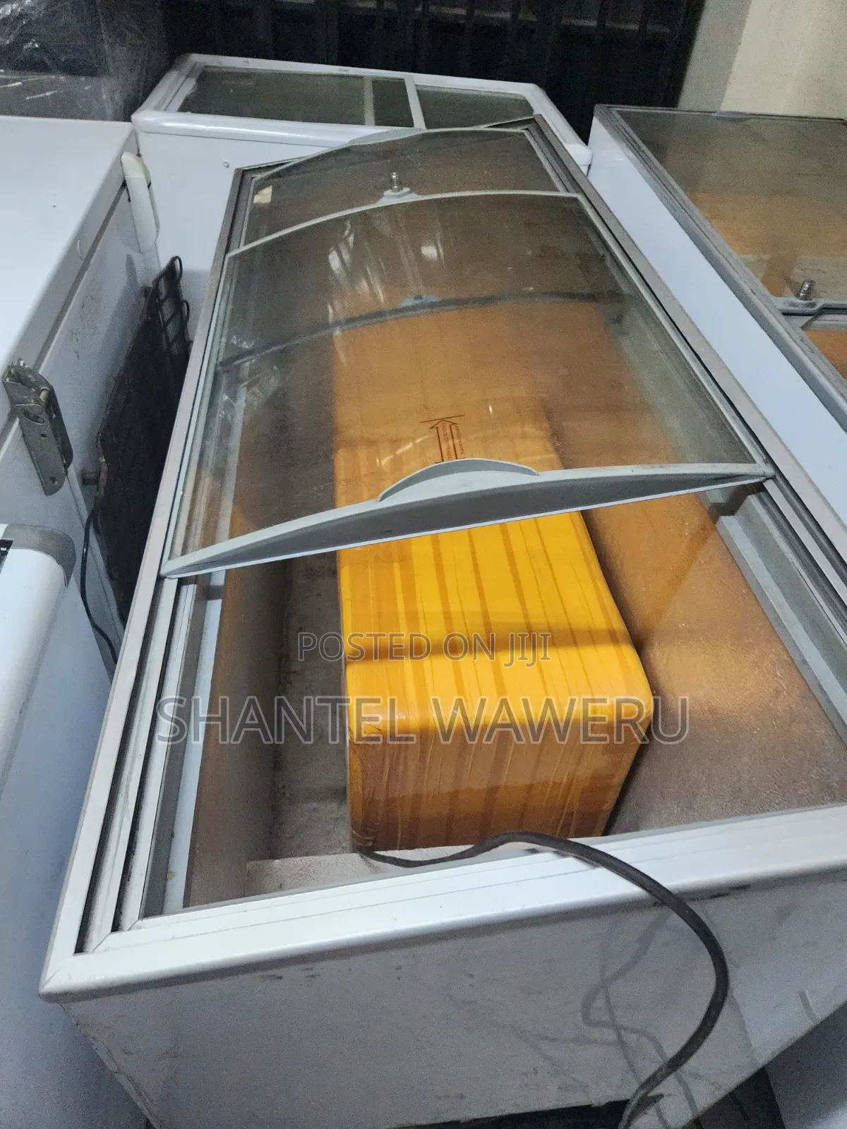 Display Refrigerator Big One Glass Door