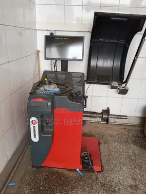 Tyre Balancer Machine