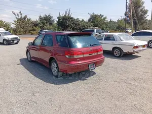 Toyota Vista 2000 Red