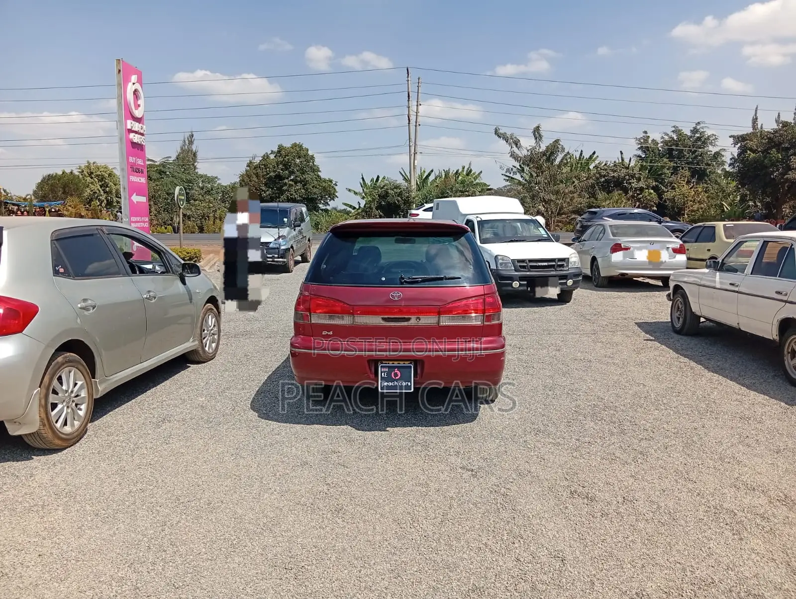 Toyota Vista 2000 Red