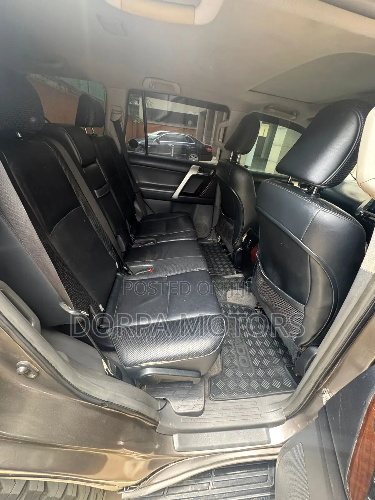 Toyota Land Cruiser 4.0 V6 GX 2010 Silver