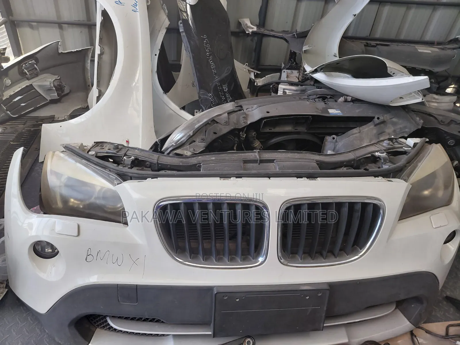 BMW X1 Nosecut(2012)