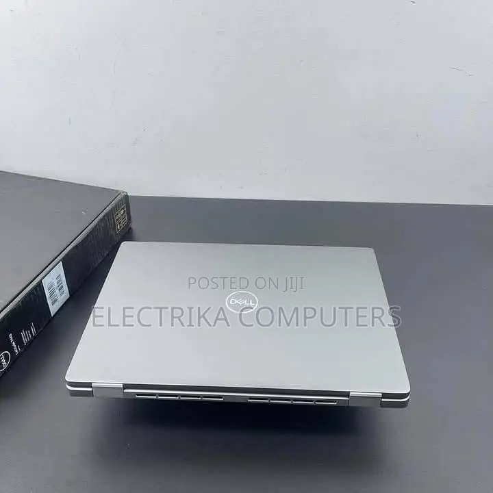 New Laptop Dell Latitude 5330 16GB Intel Core i7 SSD 512GB