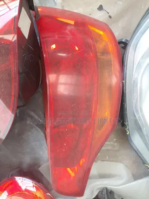 Audi Q7 Taillights (RHS LHS 2007)