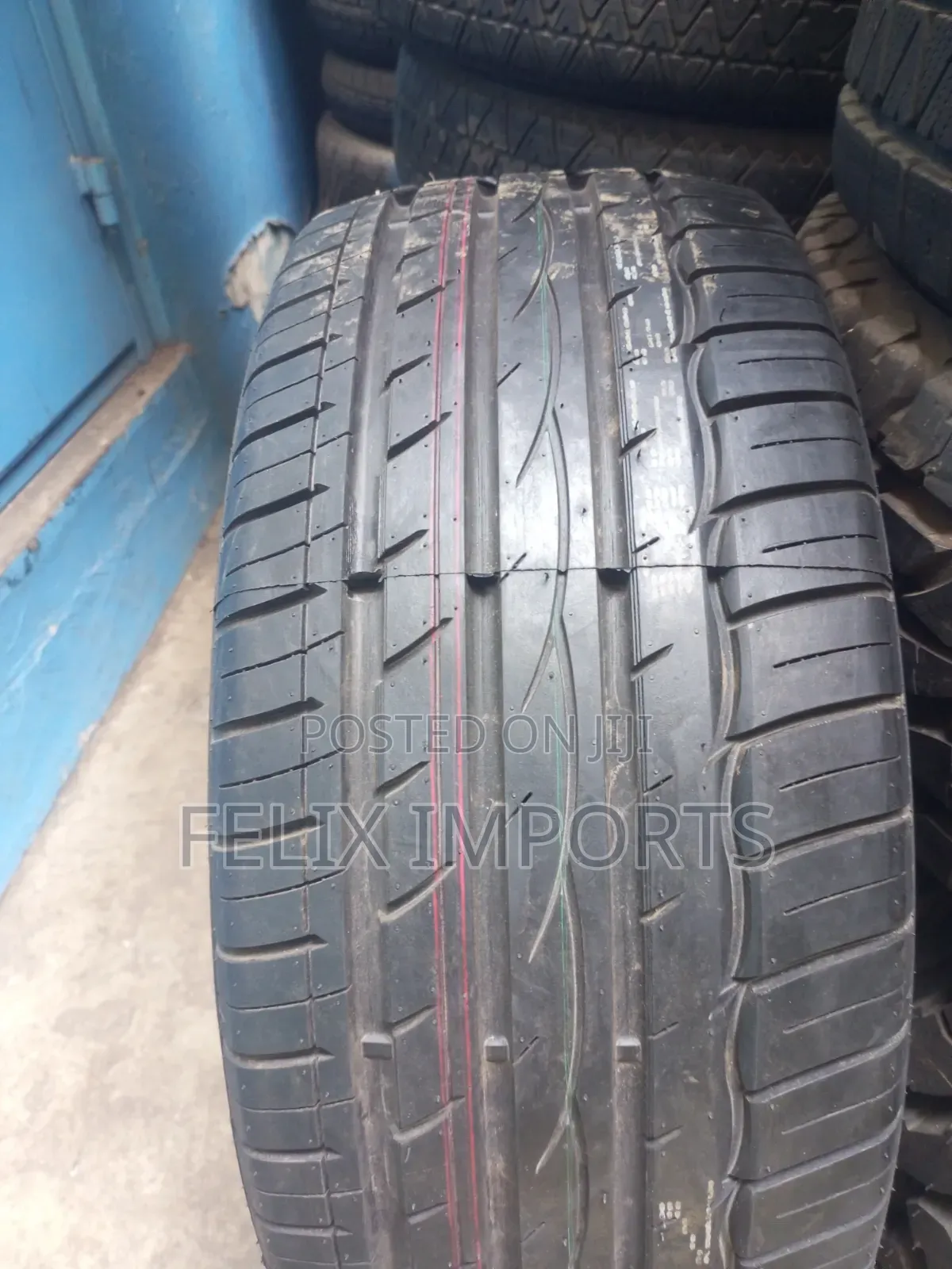 245/45r18 Comfoser