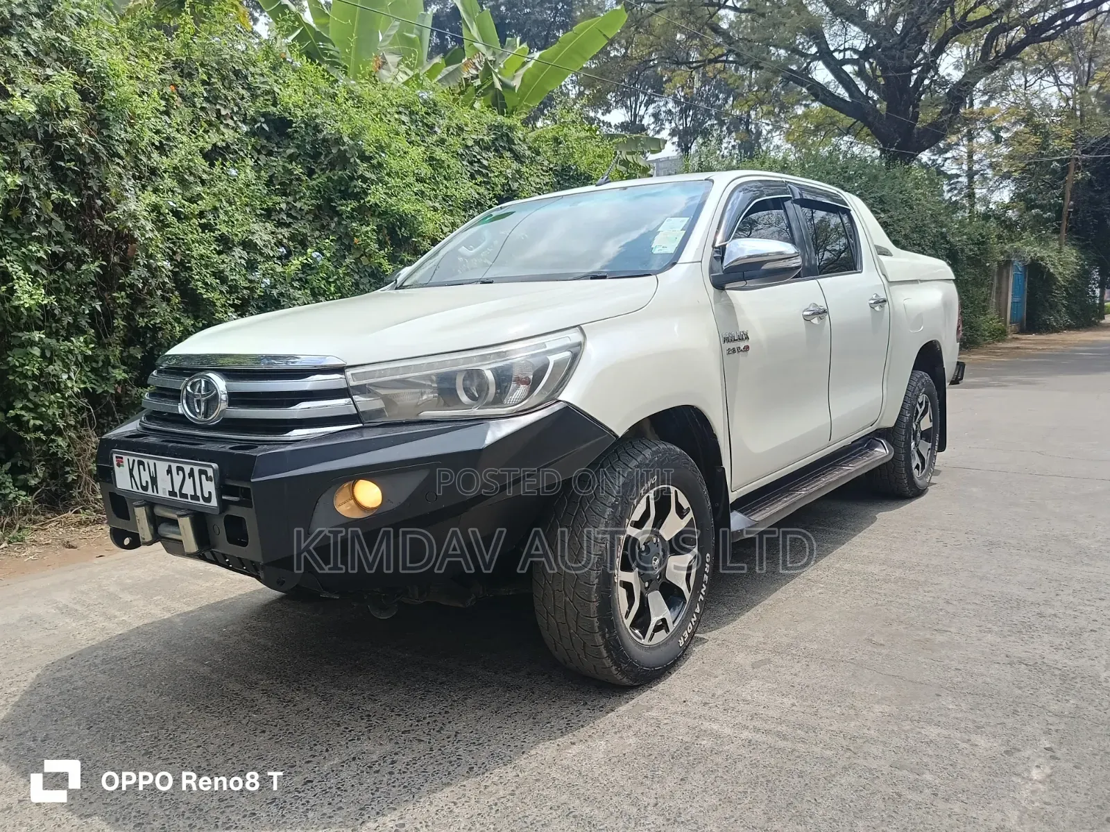 Toyota Hilux 2020 White