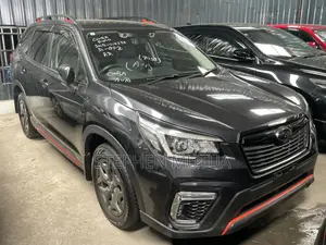 Subaru Forester Premium AWD 2019 Gray