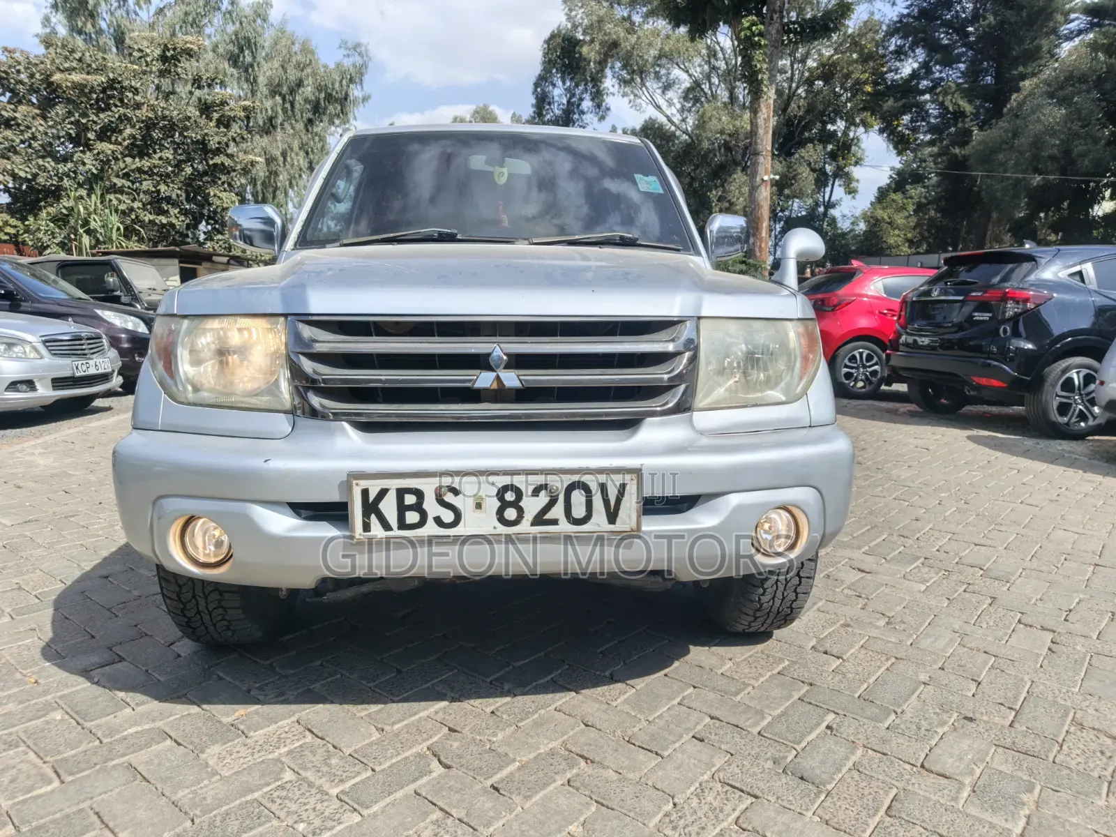 Mitsubishi Pajero 2006 Silver