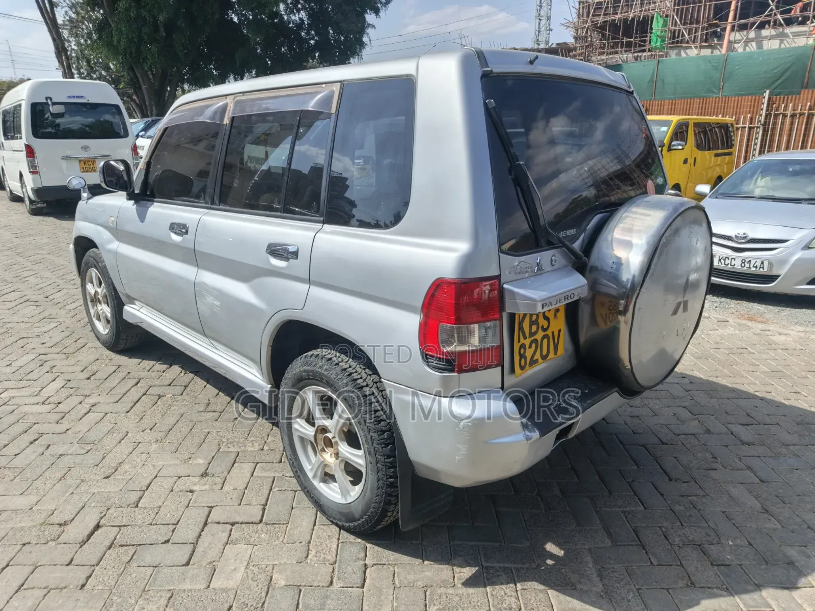 Mitsubishi Pajero 2006 Silver