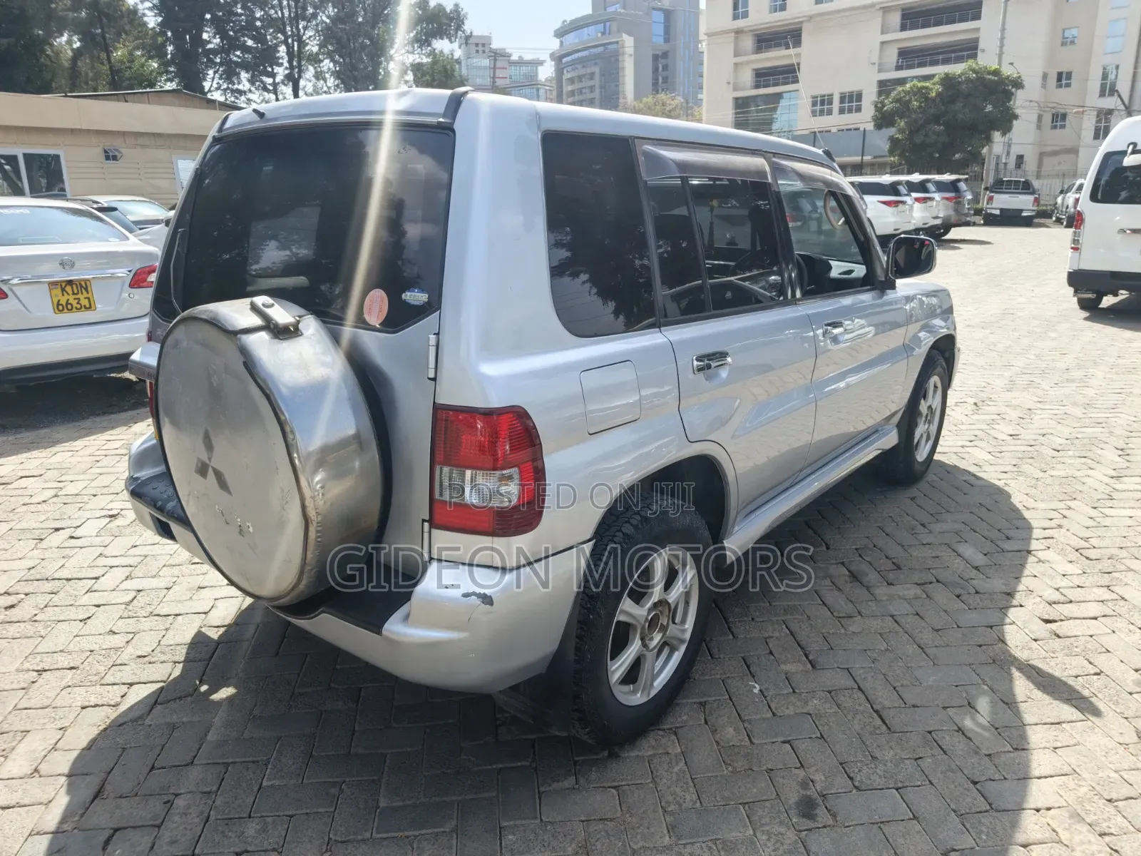 Mitsubishi Pajero 2006 Silver