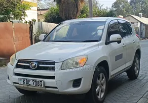 Toyota RAV4 2014 White