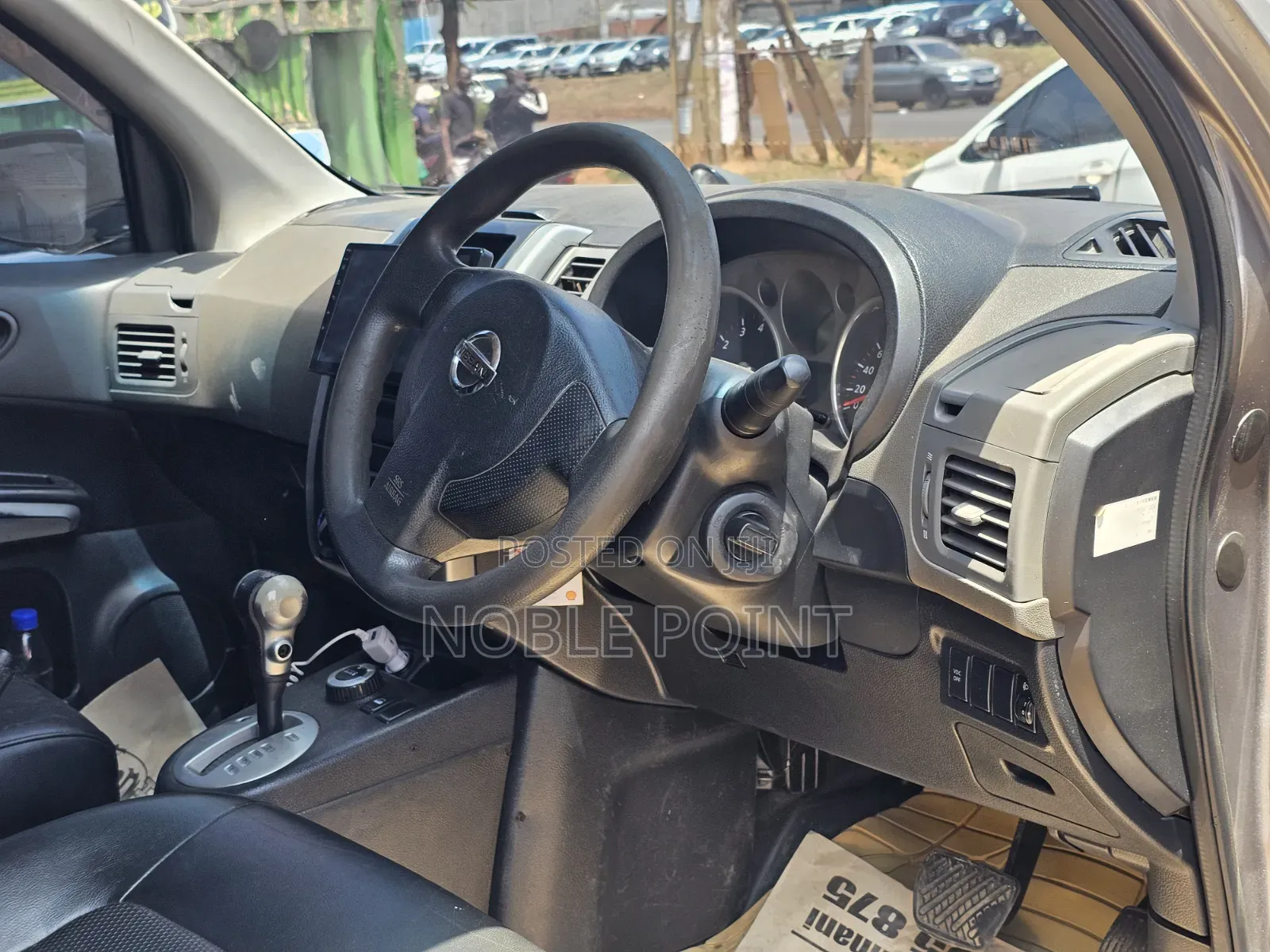 Nissan X-Trail 2010 Silver