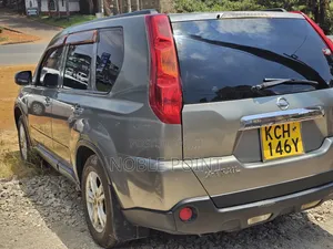 Nissan X-Trail 2010 Silver